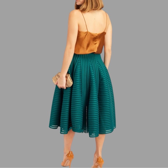 MAJE Green pleated skirt in Neoprene FR 34 / US 2 - Picture 14 of 15